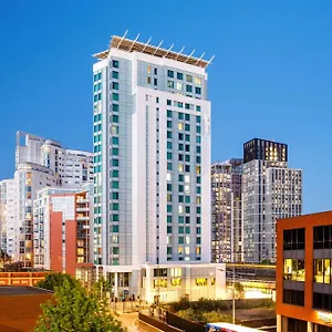 Radisson Blu Hotel, בריטניה