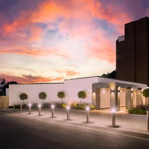 London - Gatwick Airport By Ihg 4* Horley