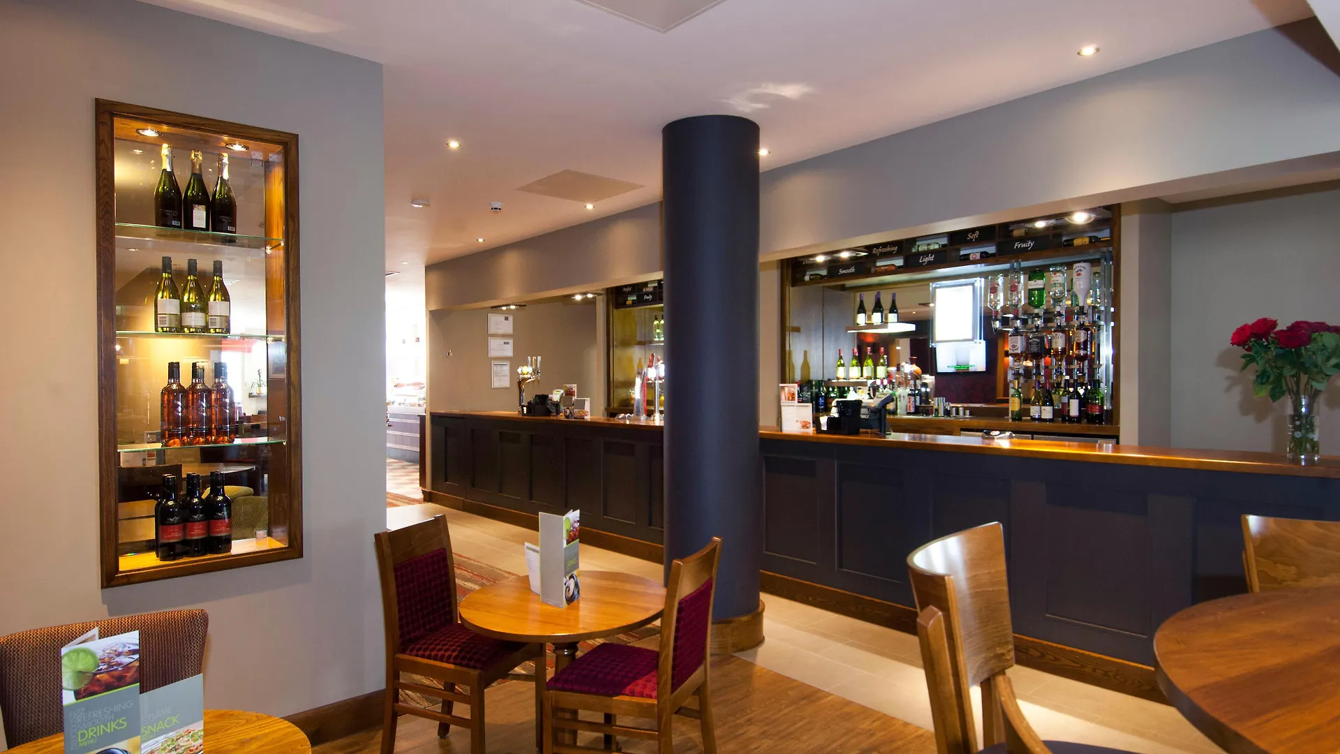 Holiday Inn Express London Stansted Airport By Ihg Stansted Mountfitchet Hotel