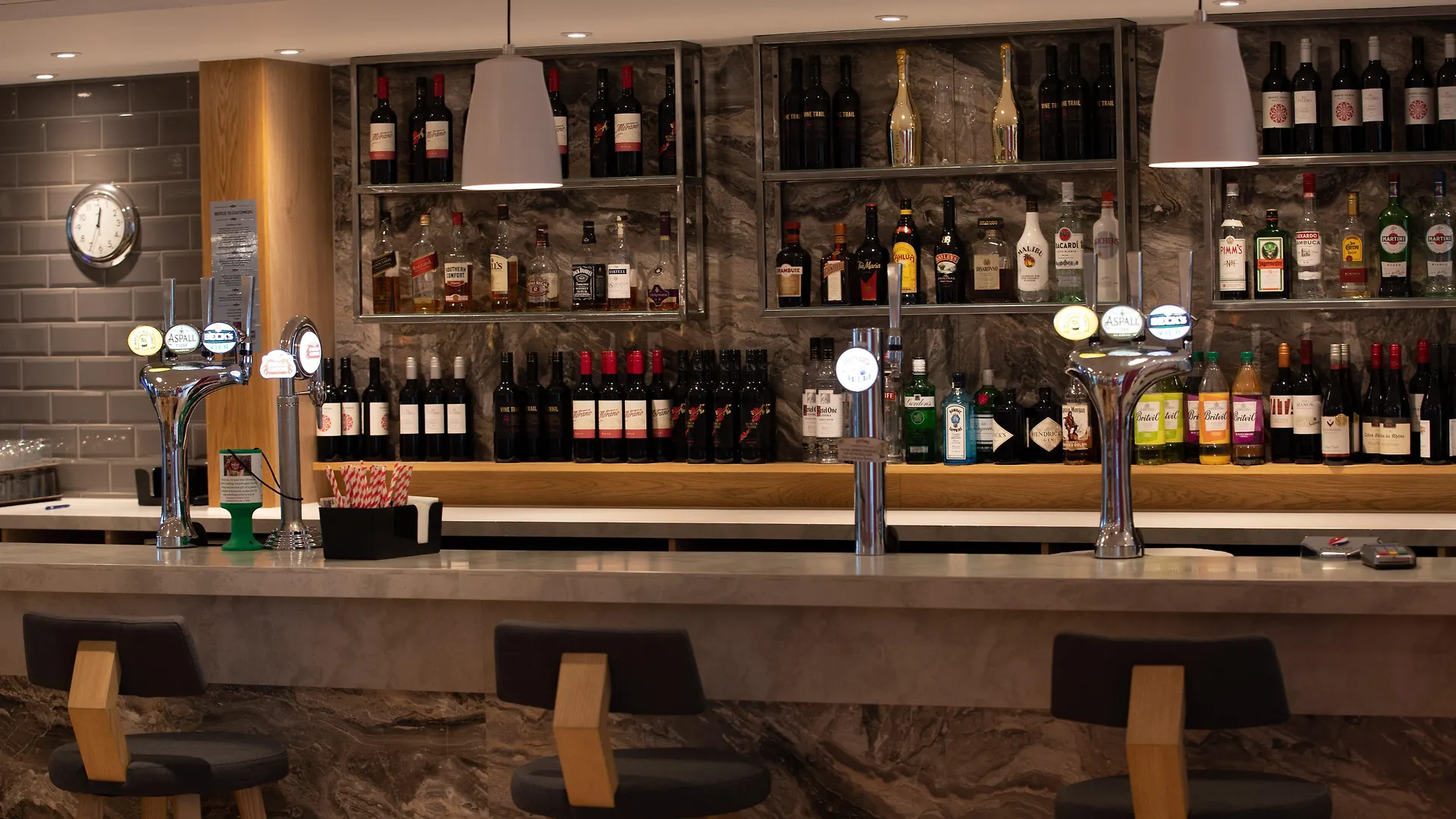 Holiday Inn Express London Stansted Airport By Ihg Stansted Mountfitchet 3*,