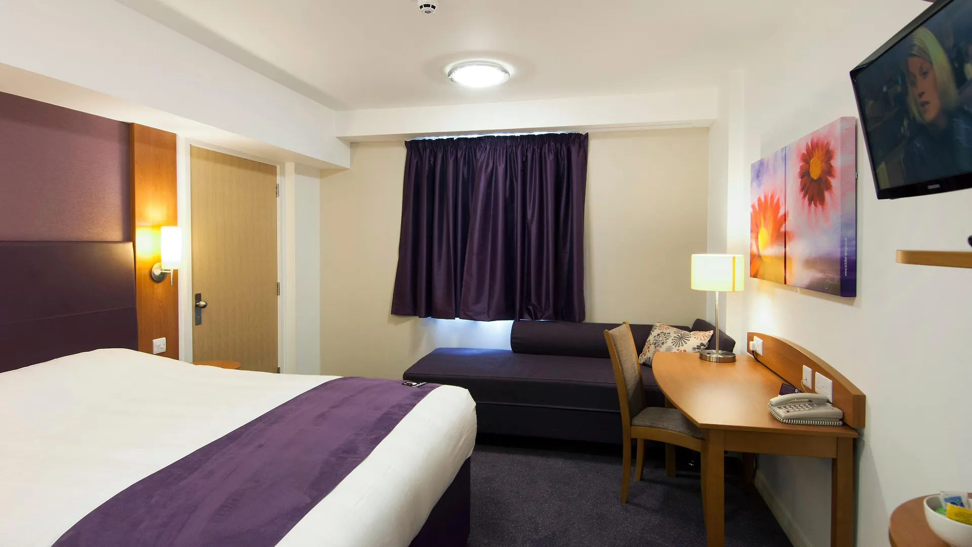 Holiday Inn Express London Stansted Airport By Ihg Stansted Mountfitchet