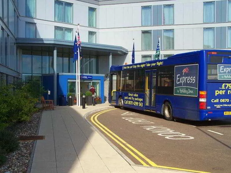 Holiday Inn Express London Stansted Airport By Ihg Stansted Mountfitchet 3*,  United Kingdom