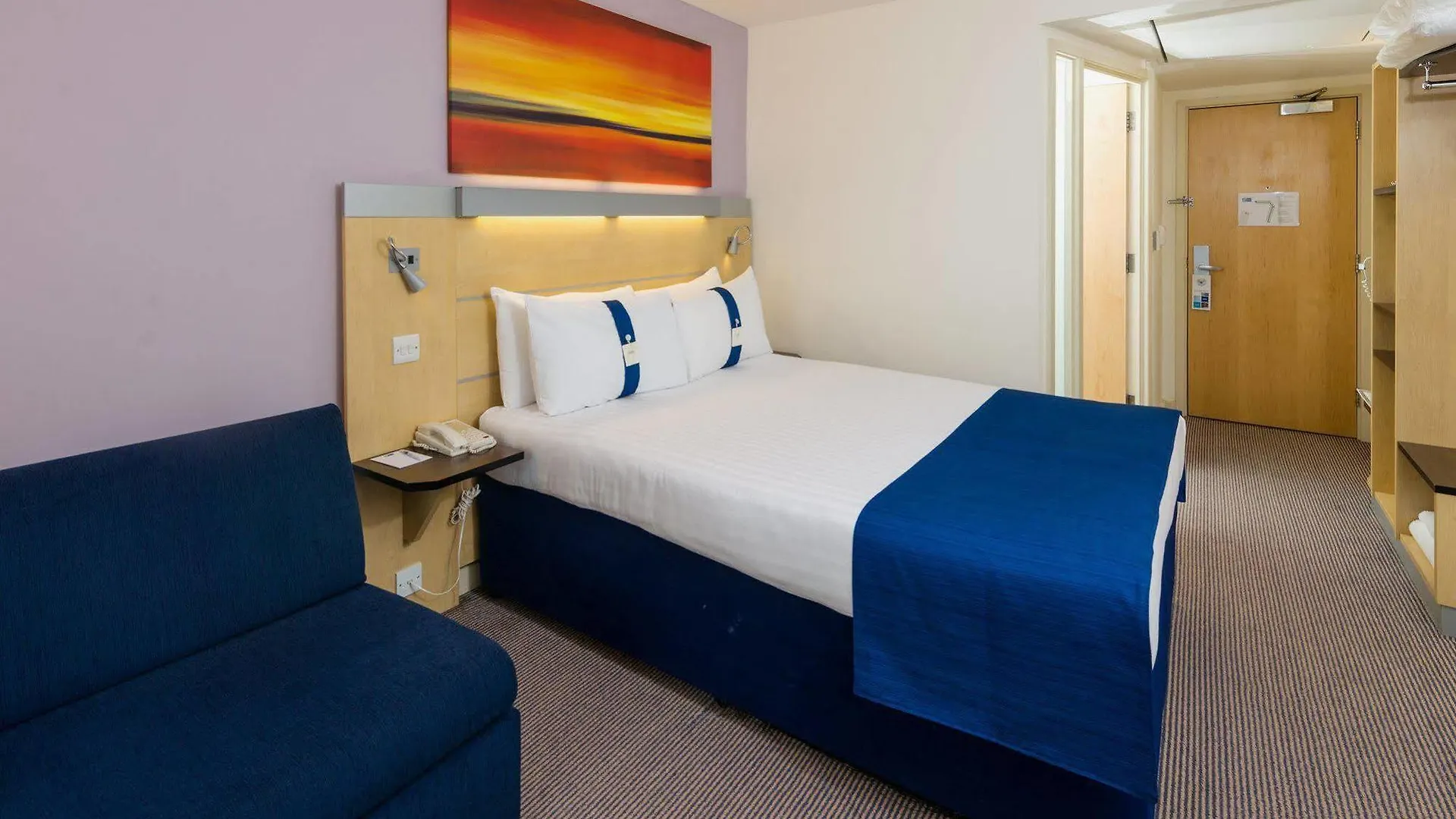 Holiday Inn Express London Stansted Airport By Ihg Stansted Mountfitchet Hotel