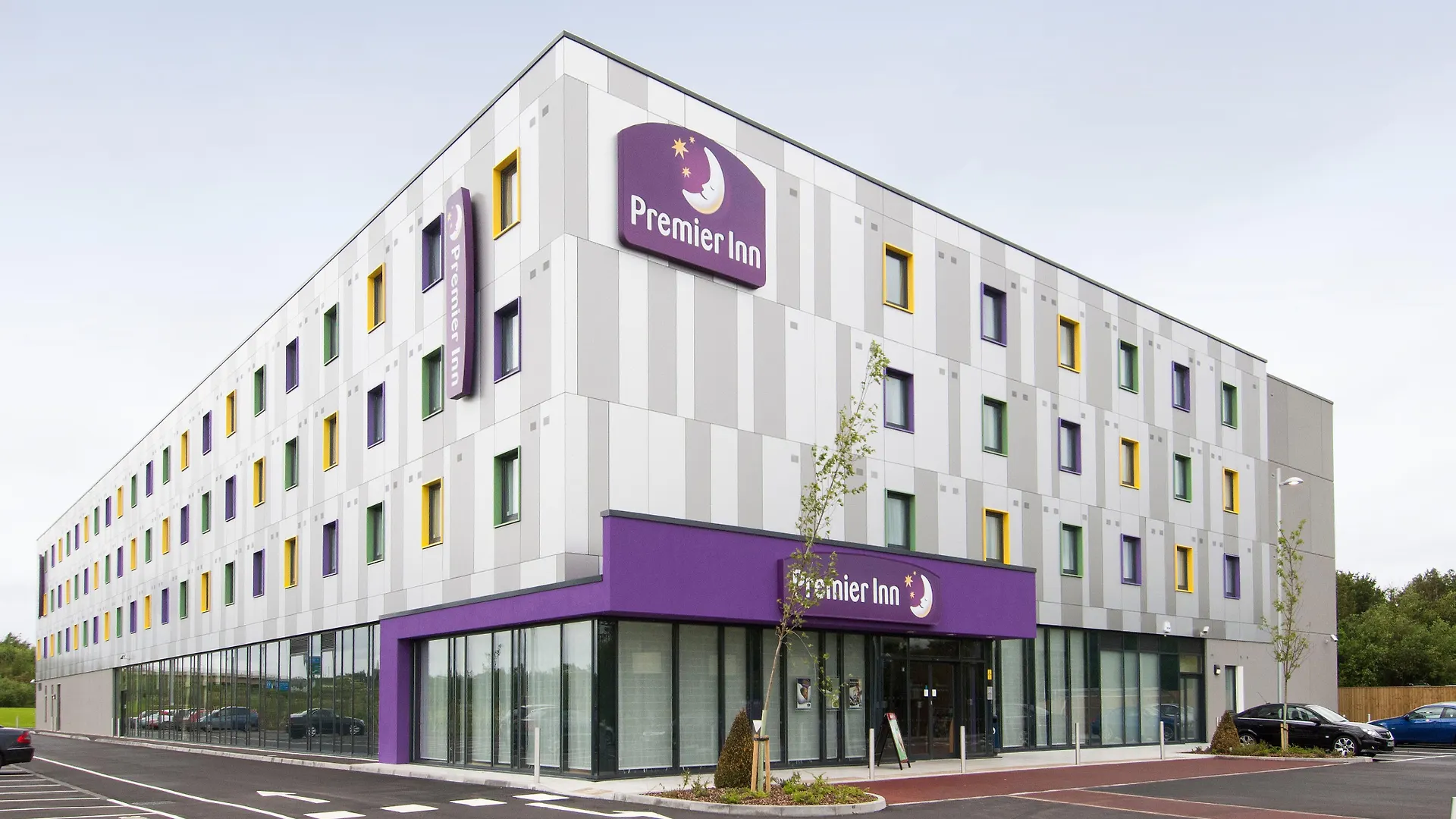 סטאנסטד מאונטפיצ'ט Holiday Inn Express London Stansted Airport By Ihg בריטניה