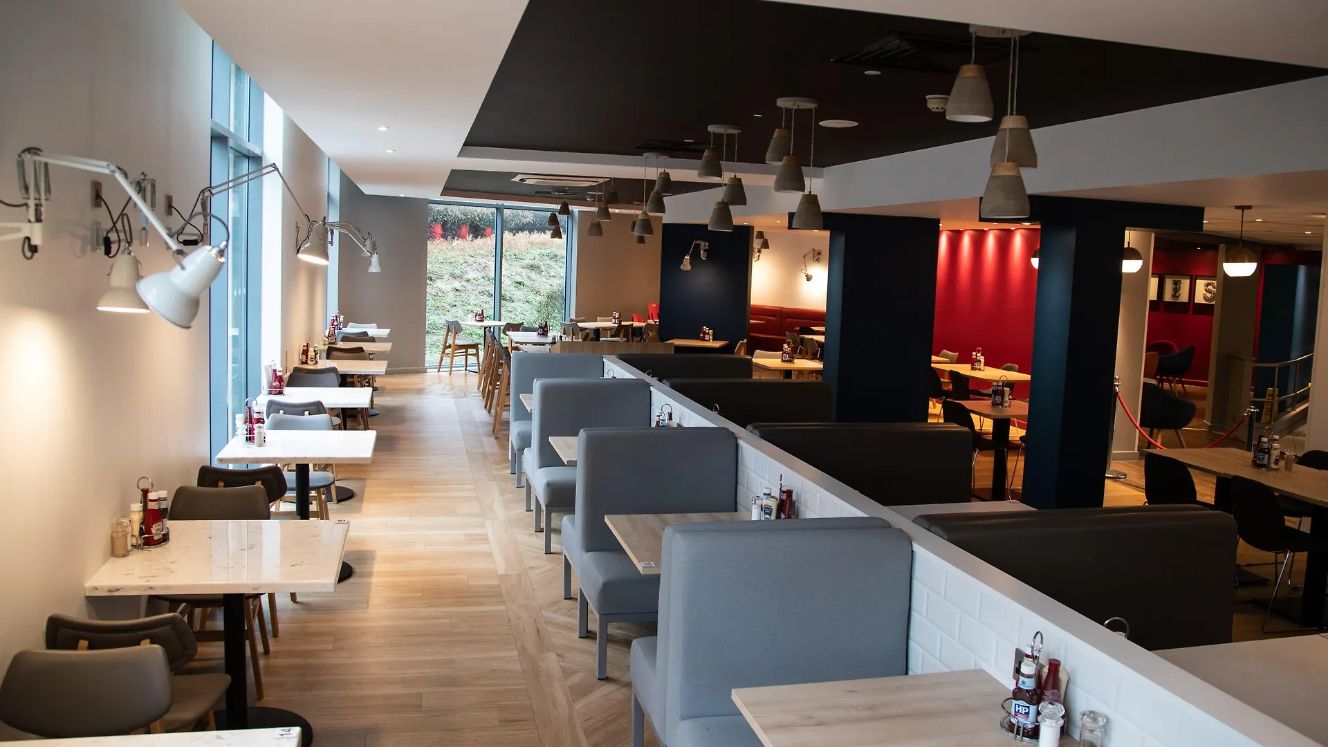 Holiday Inn Express London Stansted Airport By Ihg Stansted Mountfitchet Hotel