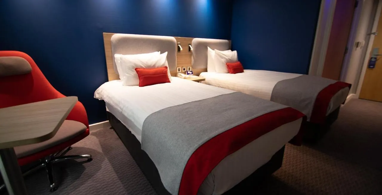 Holiday Inn Express London Stansted Airport By Ihg Stansted Mountfitchet 3*,