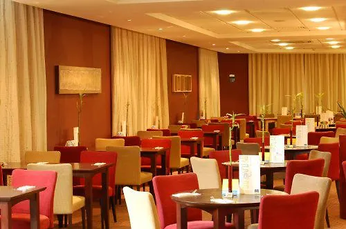 Holiday Inn Express London Stansted Airport By Ihg Stansted Mountfitchet Hotel